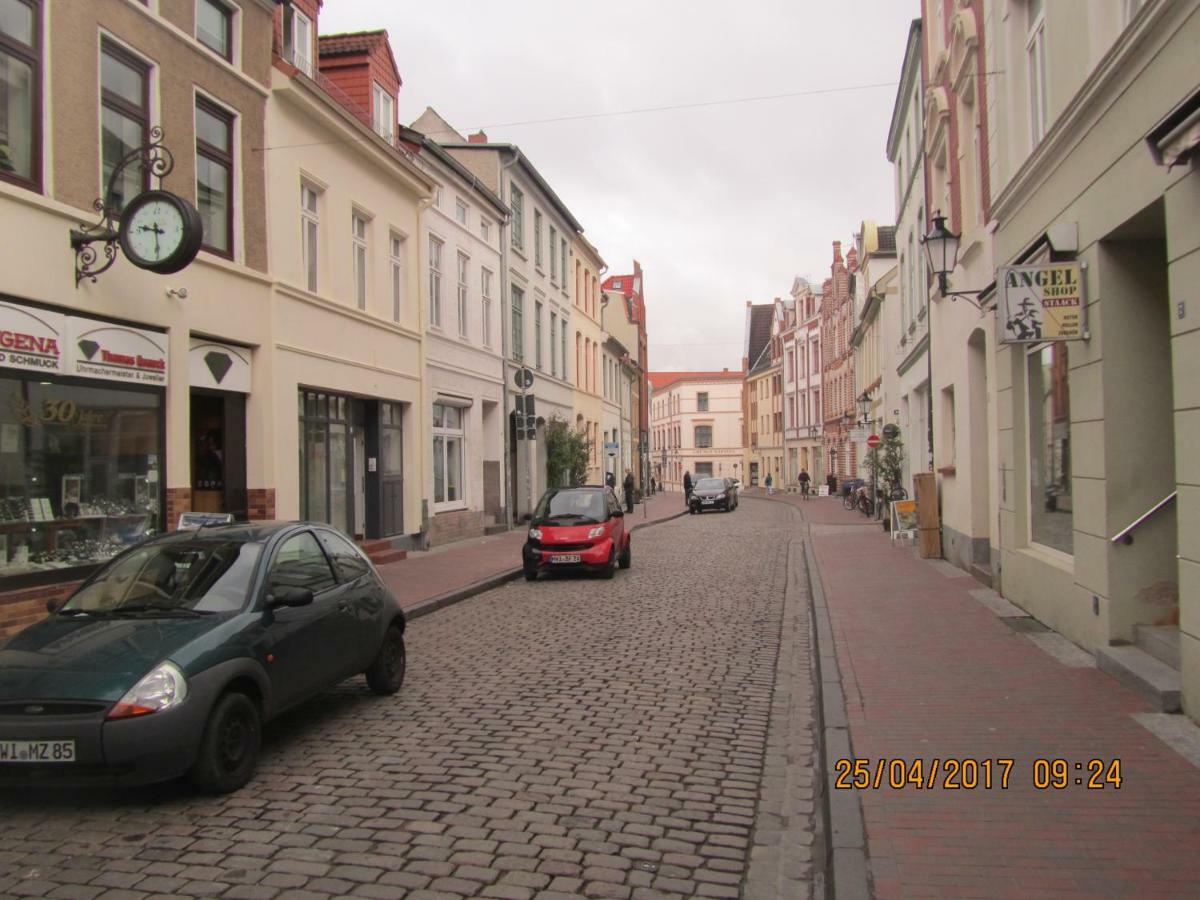 Altstadt Ferienwohnung Wismar Ngoại thất bức ảnh